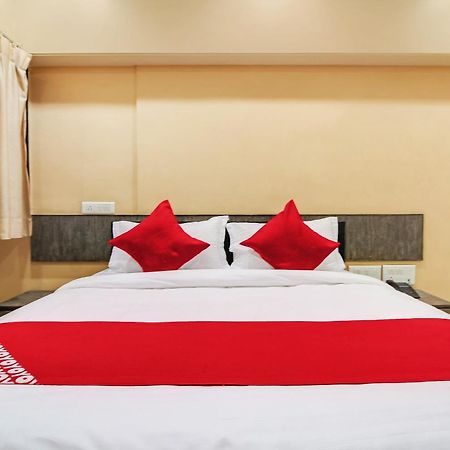 Hotel O Priyanka Residency Szolápur Kültér fotó