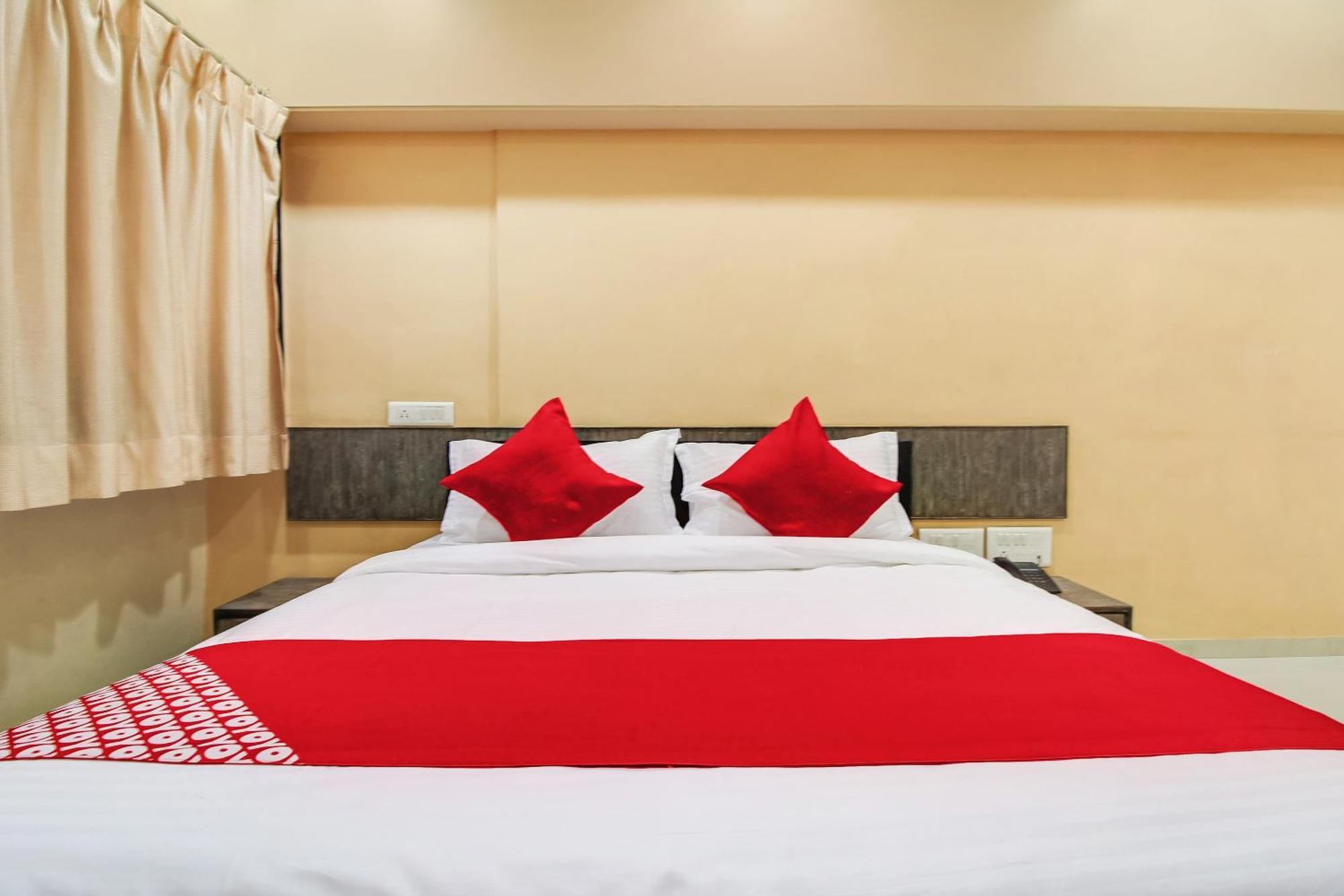 Hotel O Priyanka Residency Szolápur Kültér fotó