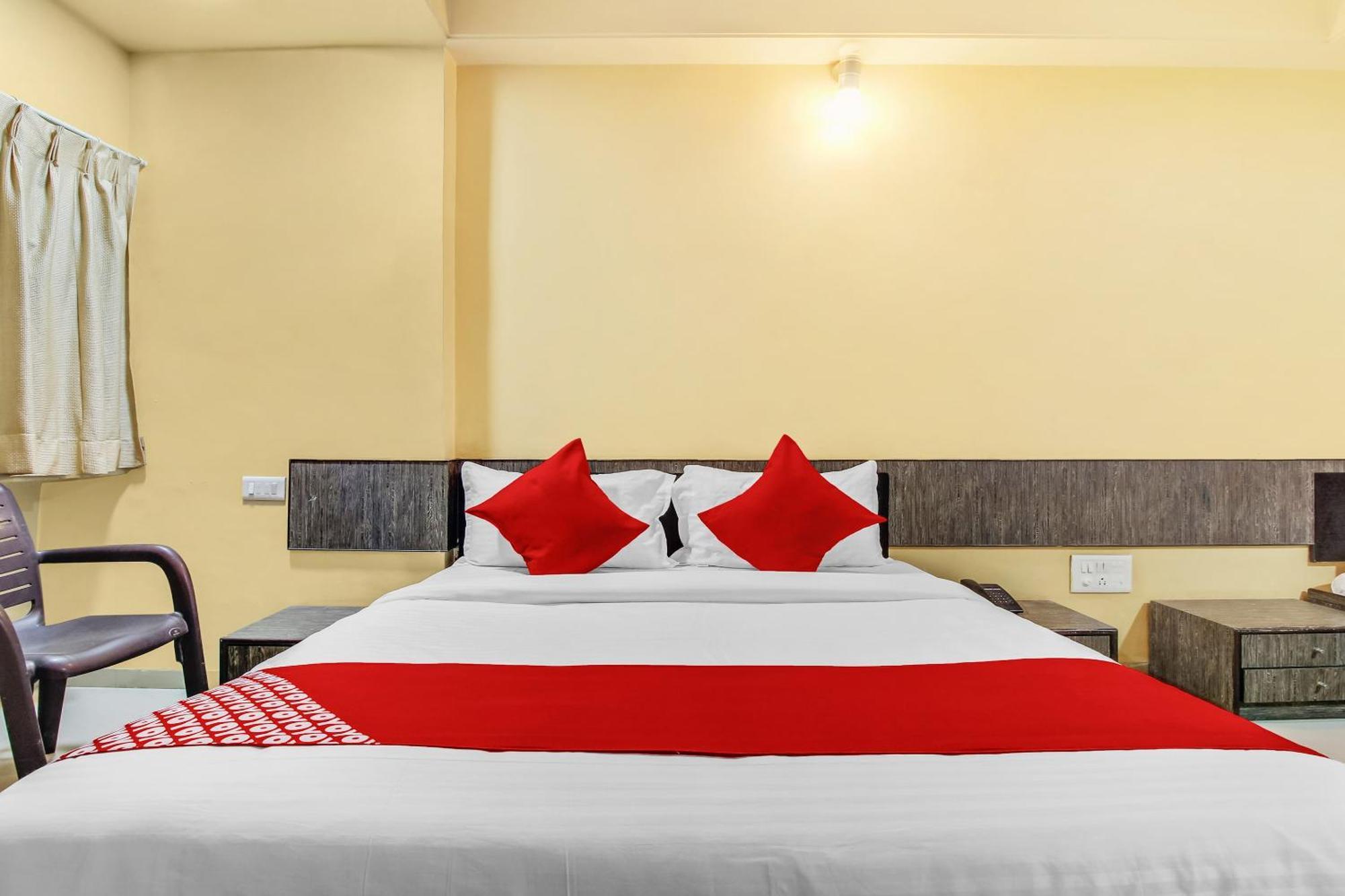 Hotel O Priyanka Residency Szolápur Kültér fotó