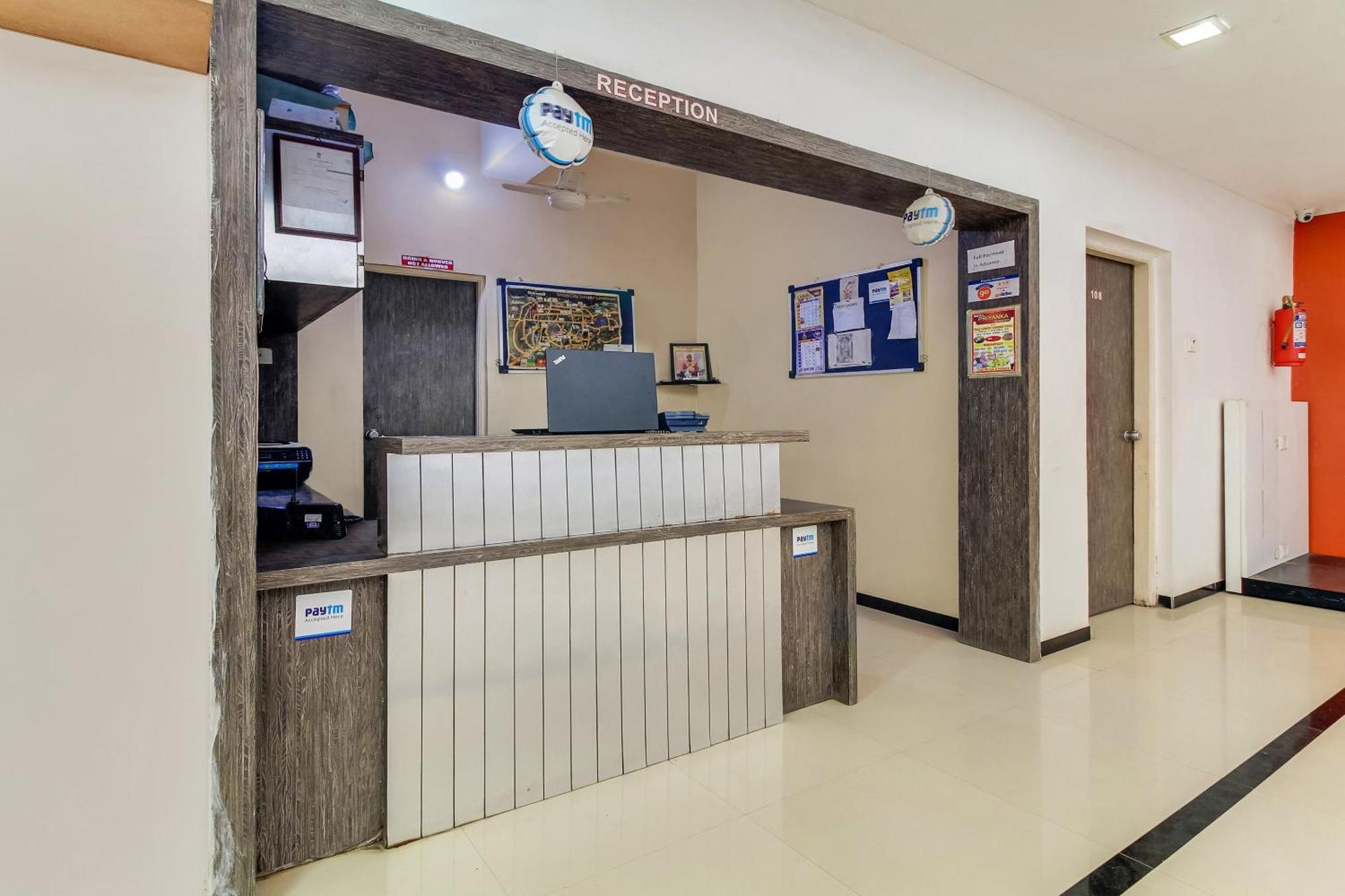 Hotel O Priyanka Residency Szolápur Kültér fotó