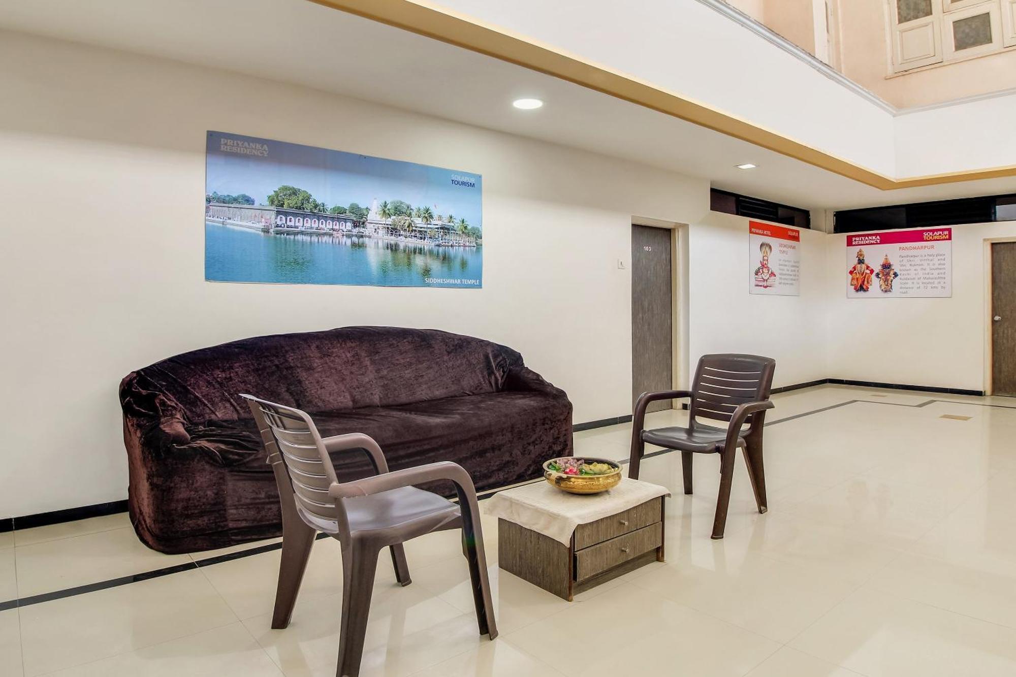 Hotel O Priyanka Residency Szolápur Kültér fotó